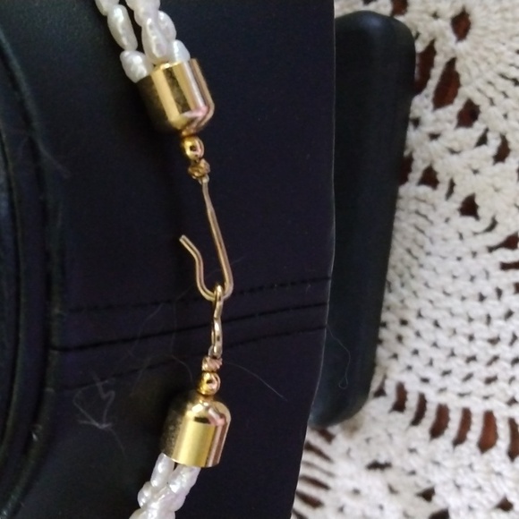 VINTAGE 3 STRAND BIWA PEARLS, AMETHYST, CLOISSONE BEADS ACCENTED WITH GOLD TONE - Picture 4 of 4